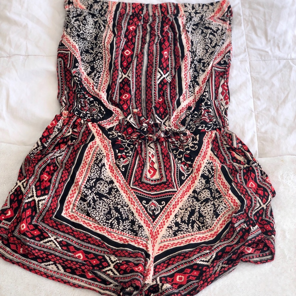 Tube top/shorts romper